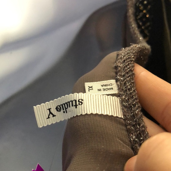 Long sleeve silver top - Picture 4 of 4